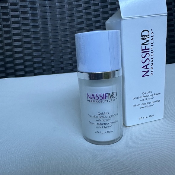 NASSIF MD Quickfix Wrinkle Reducing Serum, 5 Fl Oz - Picture 3 of 4